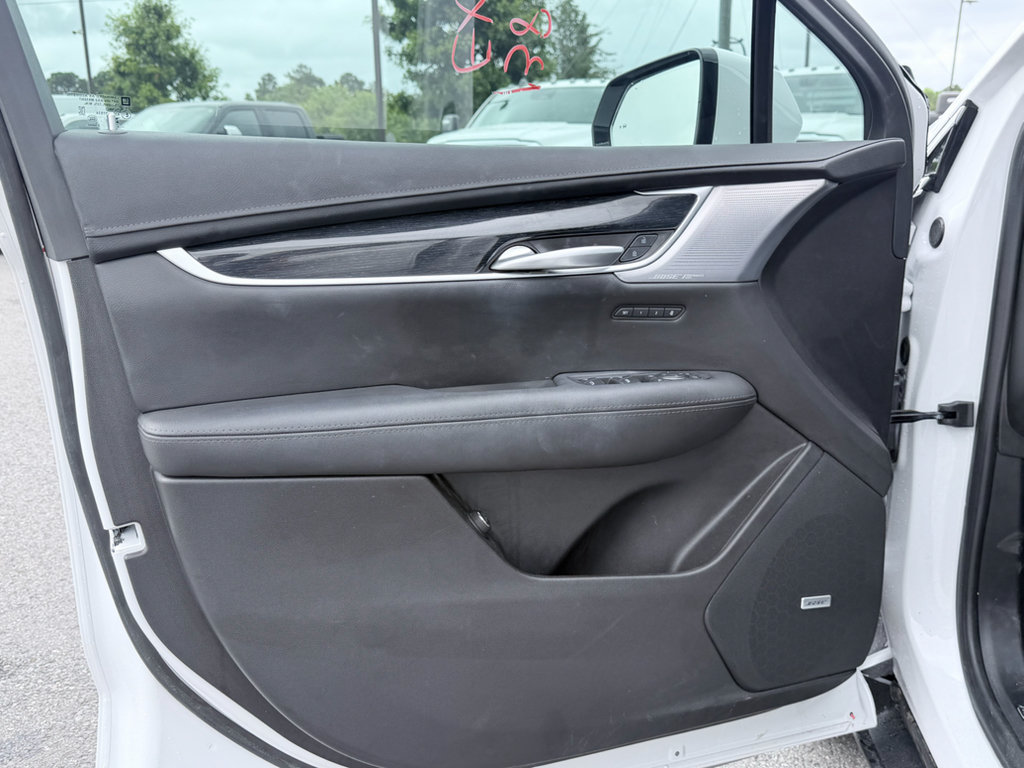 Used 2025 Cadillac XT5 Premium Luxury AWD/4WD image 29