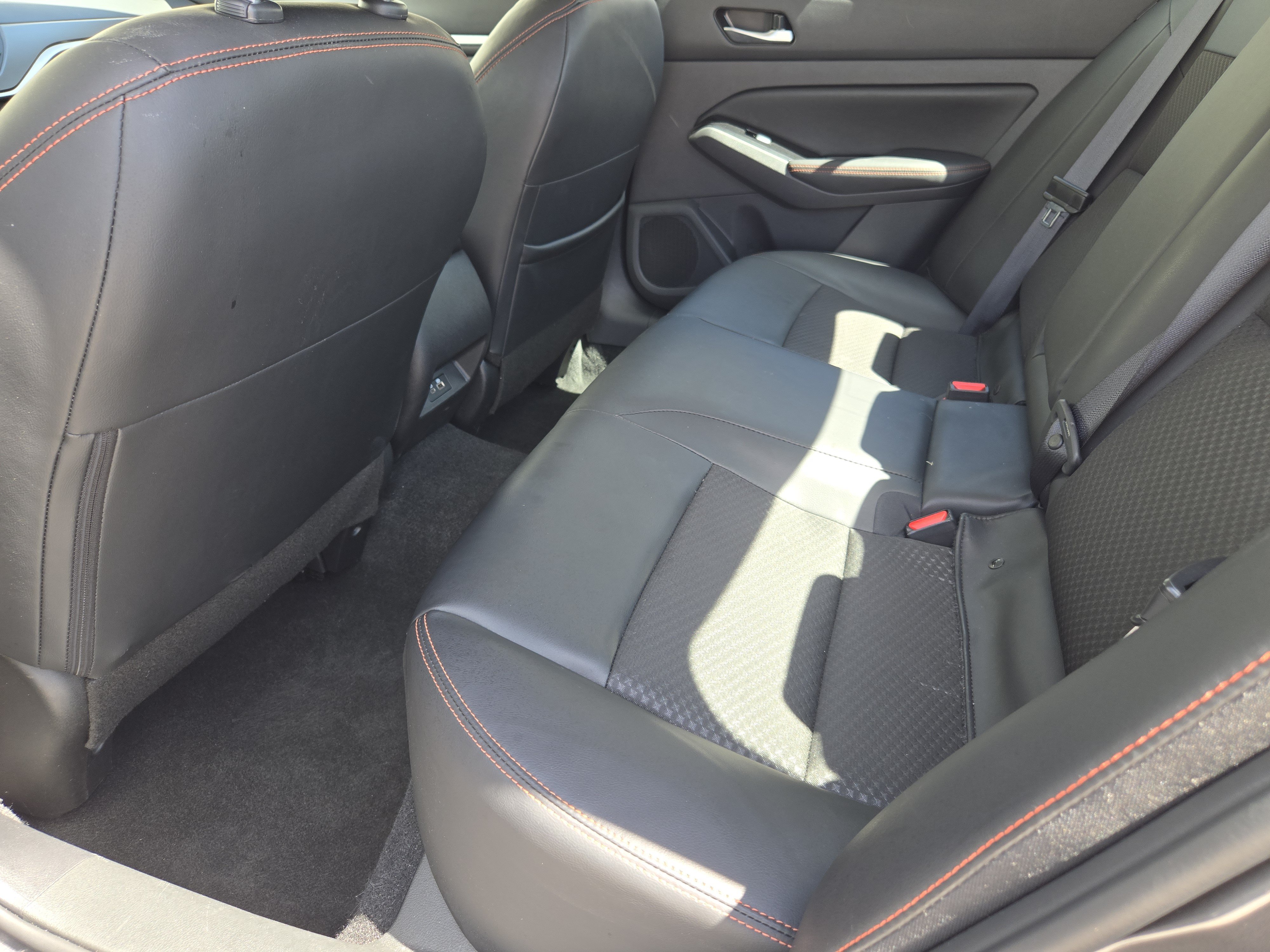 Used 2025 Nissan Altima 2.5 SR AWD/4WD image 31