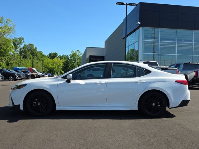 Used 2025 Toyota Camry SE FWD video 2