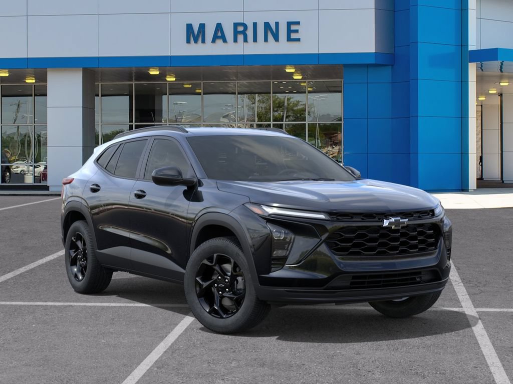 New 2026 Chevrolet Trax LT w/ Midnight Edition FWD image 7