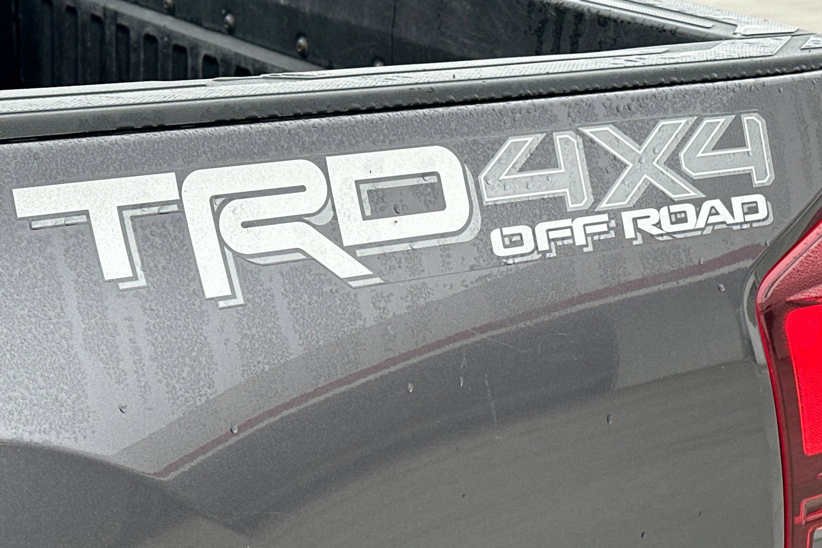 Used 2018 Toyota Tacoma SR image 25