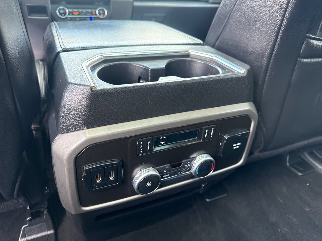 Used 2019 Ford Expedition XLT w/ Equipment Group 202A AWD/4WD image 23