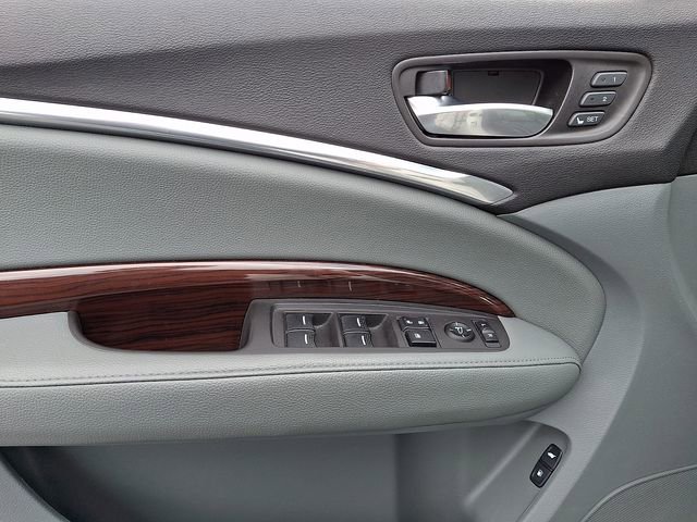 Used 2016 Acura MDX SH-AWD w/ Technology Package image 12