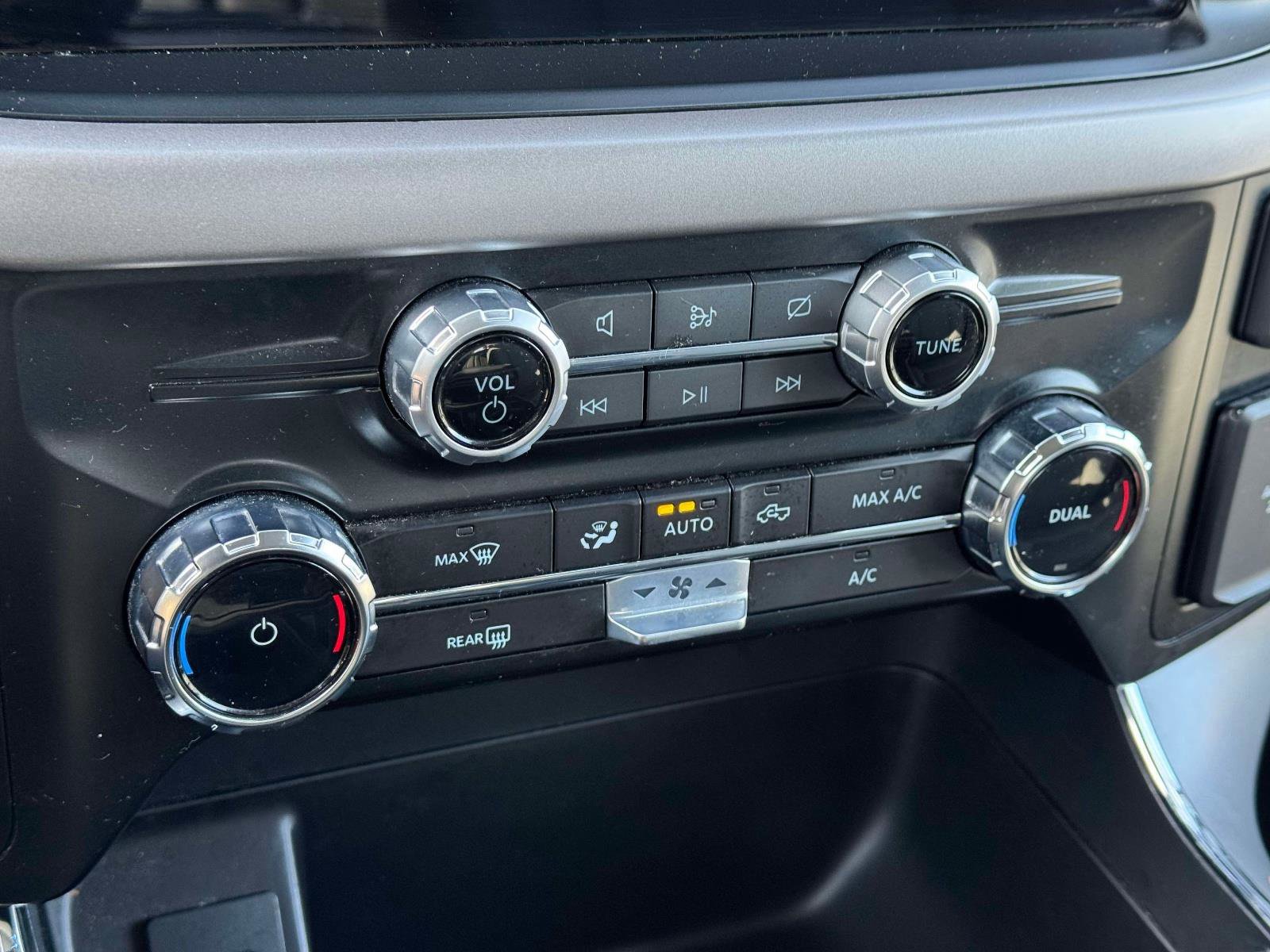 Used 2024 Ford F150 XLT w/ Mobile Office Package image 28