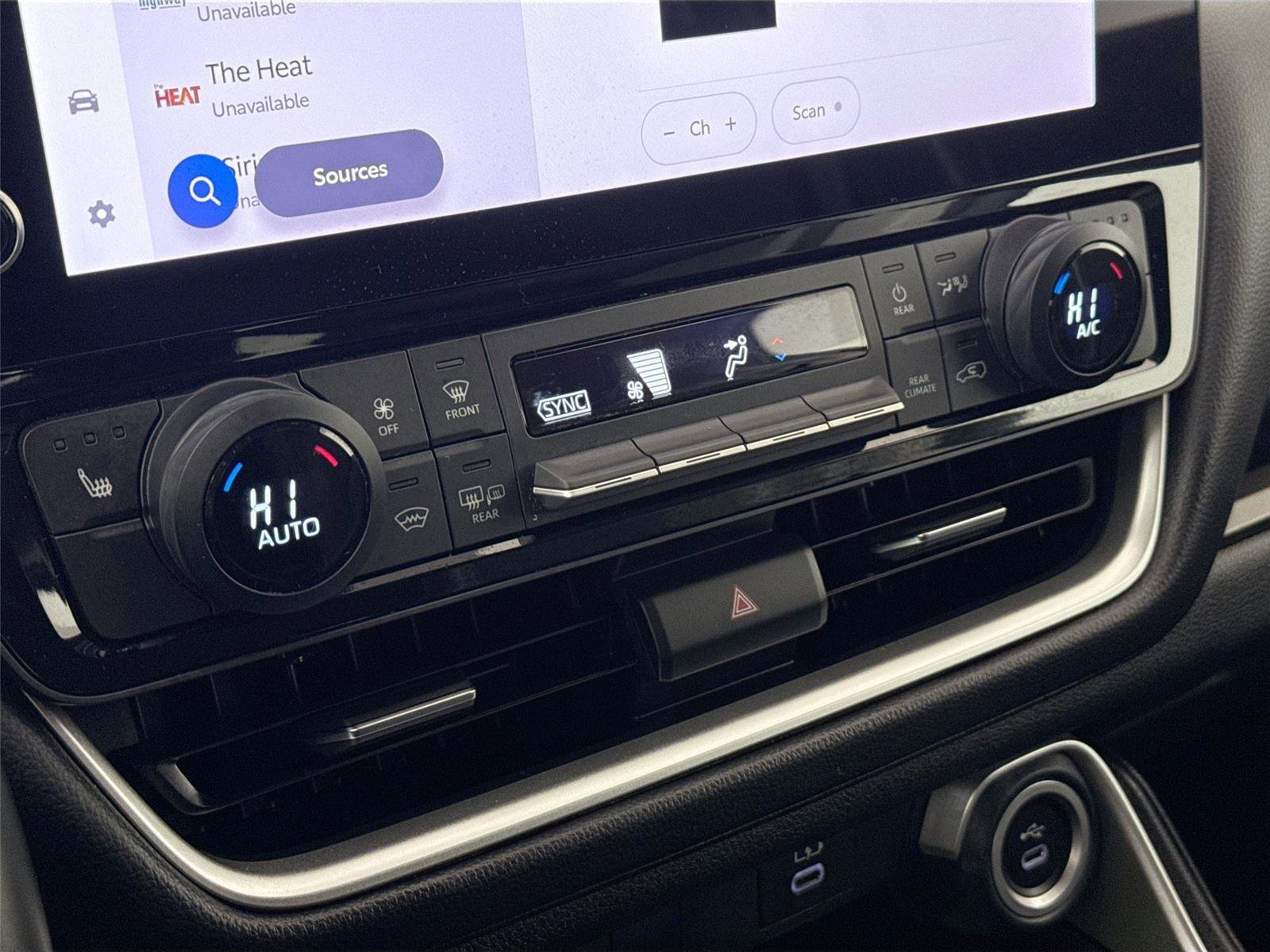 Certified 2025 Toyota Grand Highlander FWD image 24