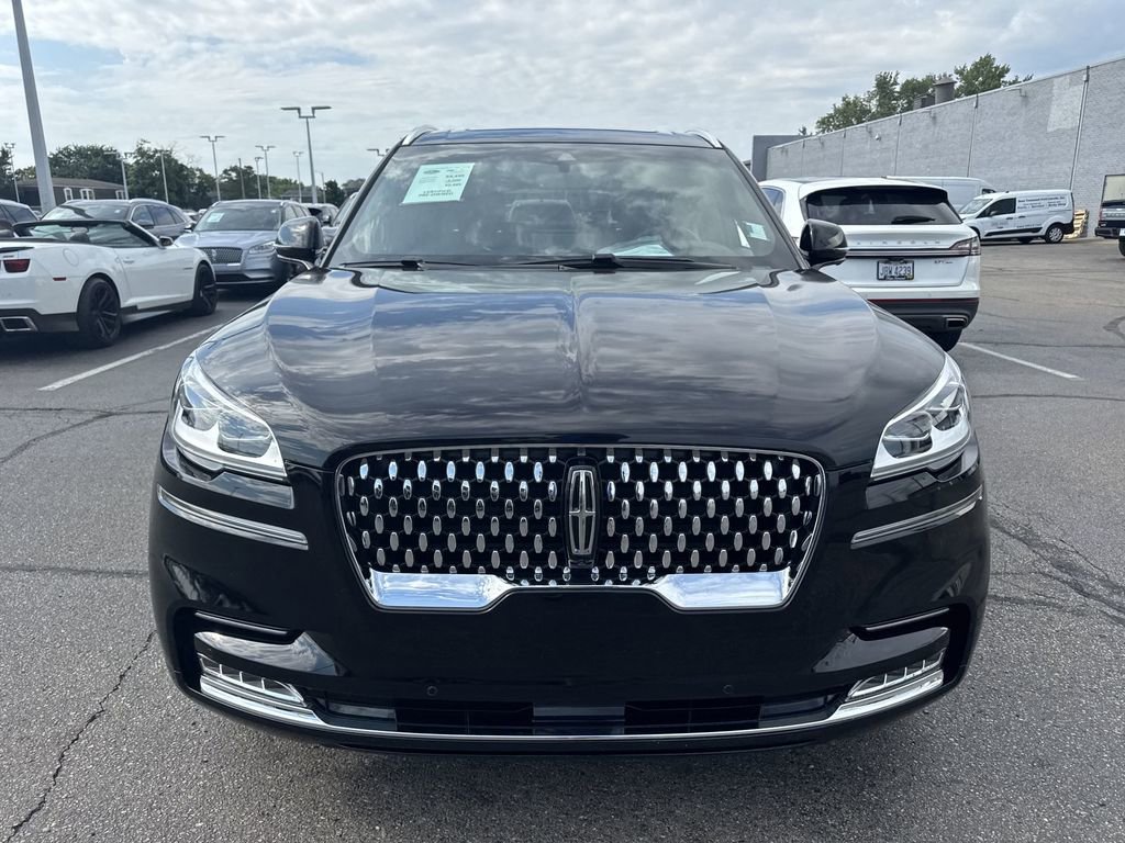 Certified 2023 Lincoln Aviator Black Label w/ Dynamic Handling Package image 7