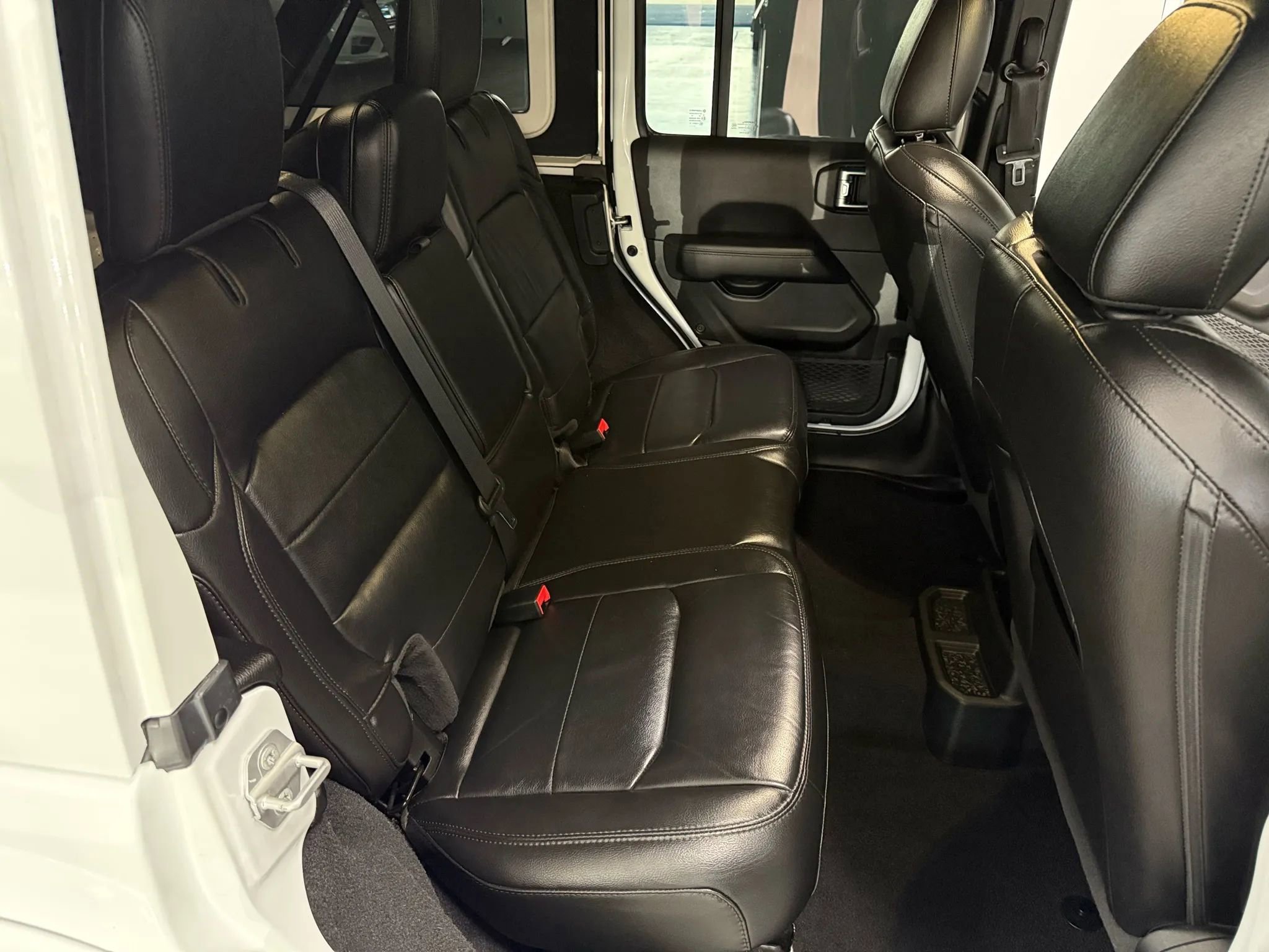 Used 2021 Jeep Wrangler Unlimited Sahara image 15