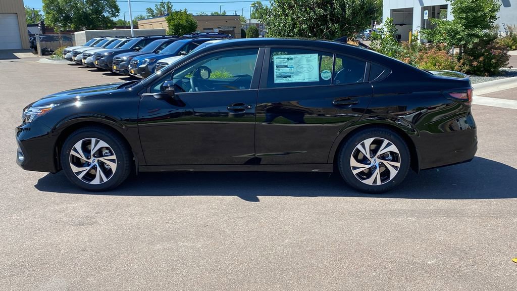 Used 2025 Subaru Legacy Premium image 8