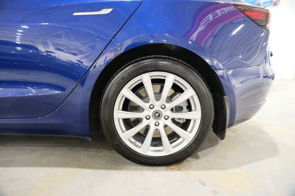 Used 2019 Tesla Model 3 Performance AWD/4WD image 7