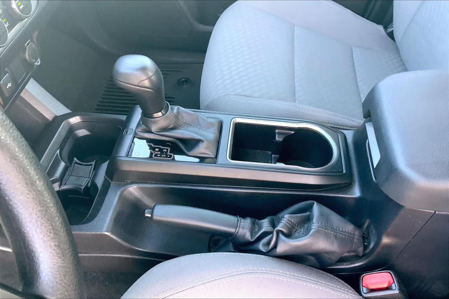 Used 2023 Toyota Tacoma SR AWD/4WD image 17