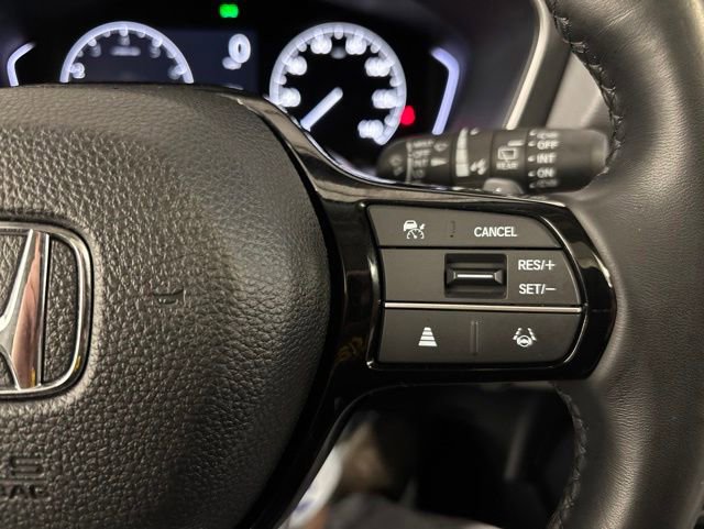 Certified 2025 Honda Pilot Touring image 24