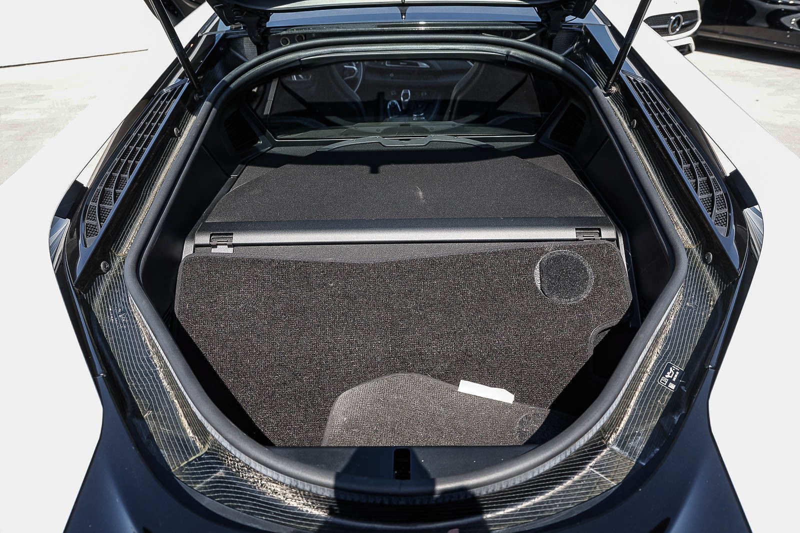 Used 2019 BMW i8 Coupe AWD/4WD image 22