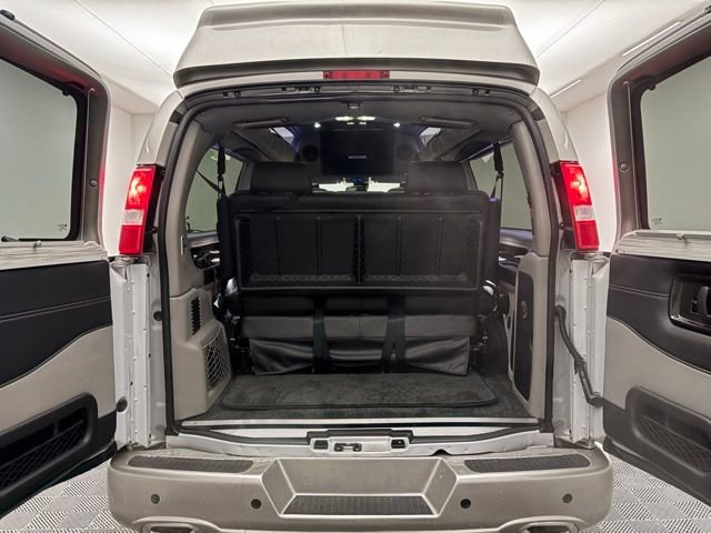 New 2025 GMC Savana 2500 Extended w/ Driver Convenience Package image 5