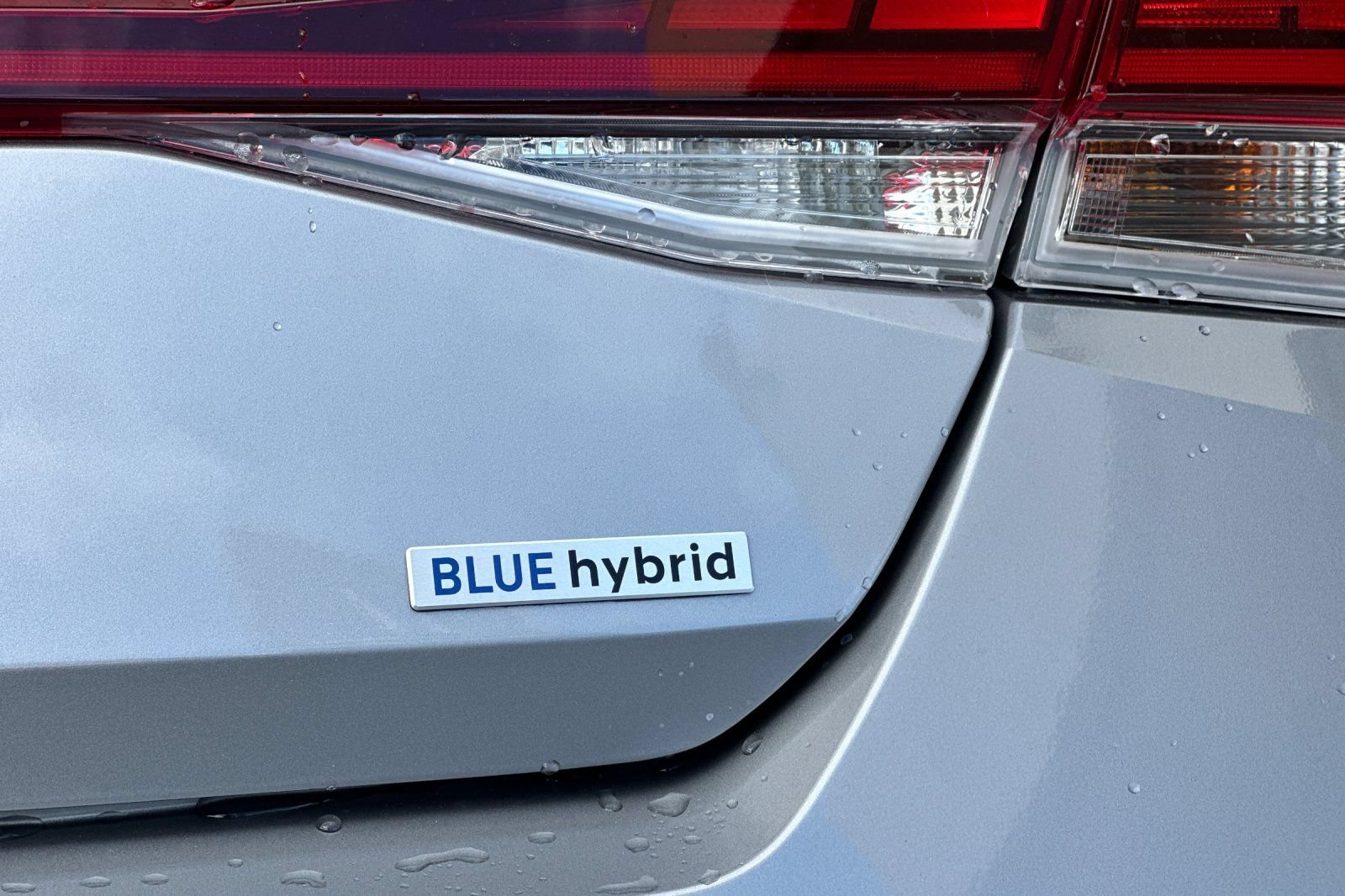 Used 2026 Hyundai Elantra Hybrid FWD image 28