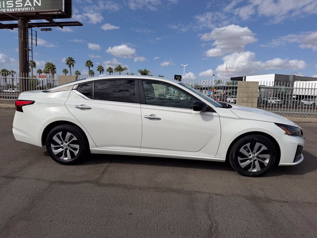Certified 2025 Nissan Altima 2.5 S FWD image 7