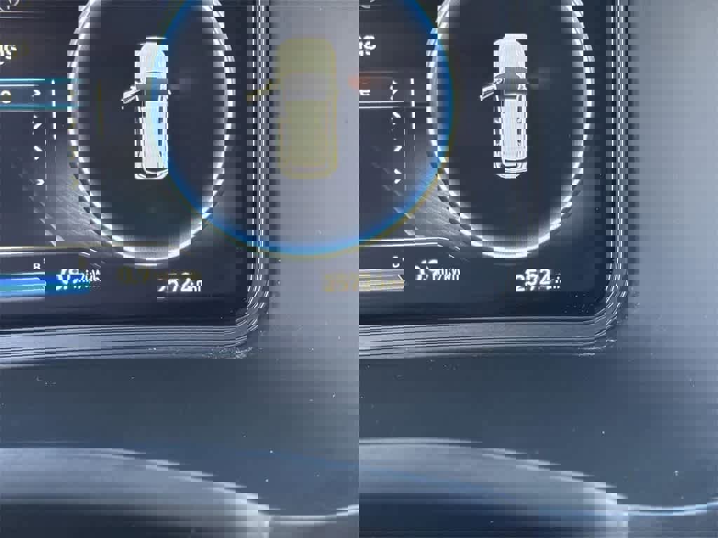 Used 2023 Hyundai Kona SE image 20