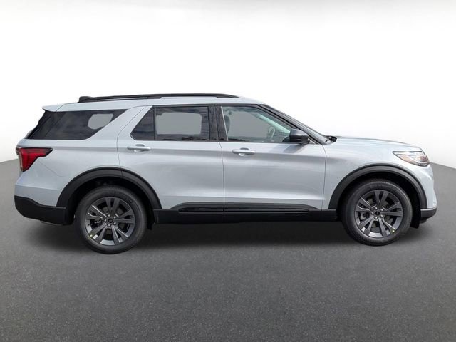 New 2026 Ford Explorer Active w/ Active Comfort Package image 2
