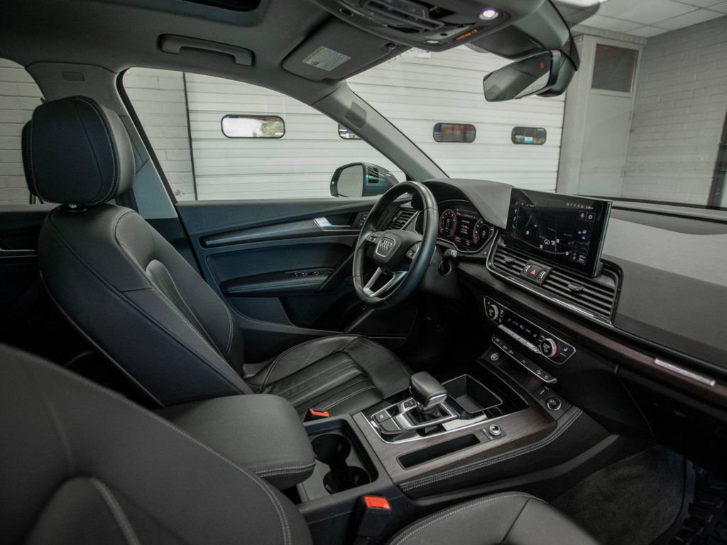 Used 2023 Audi Q5 2.0T Premium Plus w/ Premium Plus Package AWD/4WD image 14