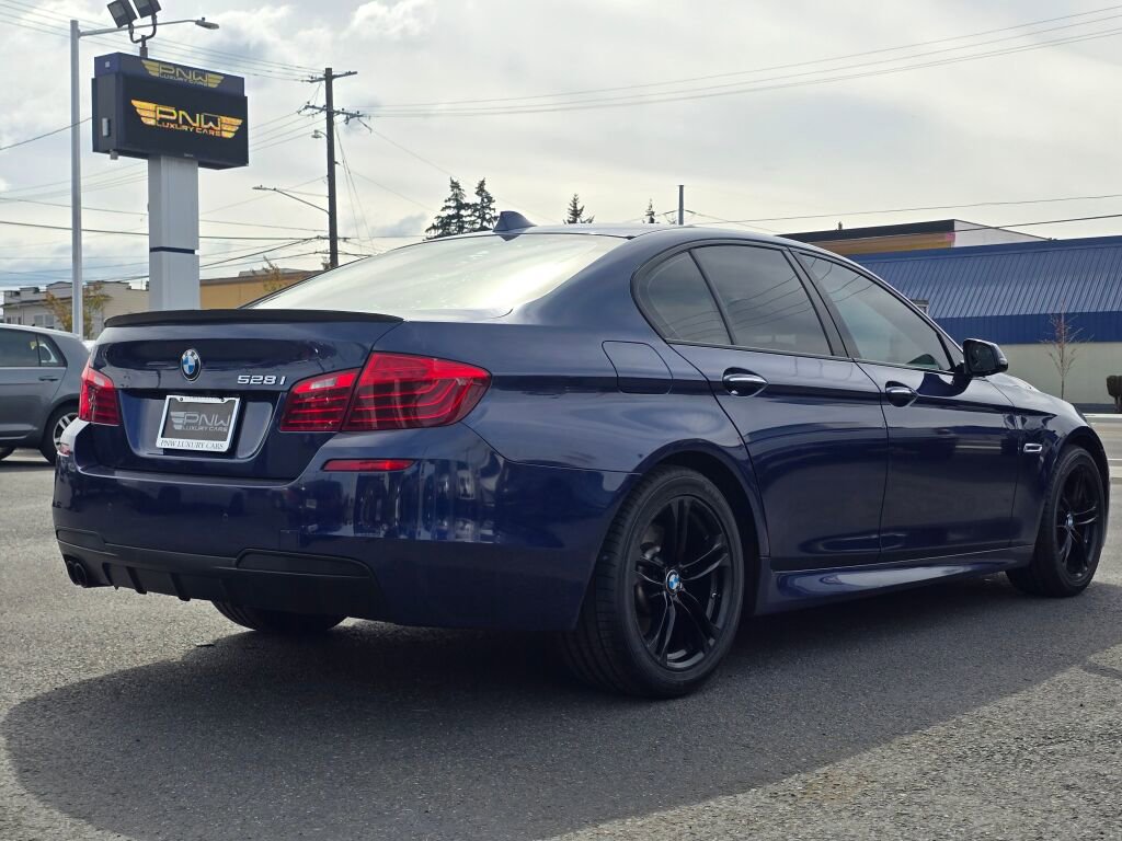 Used 2015 BMW 528i Sedan image 6