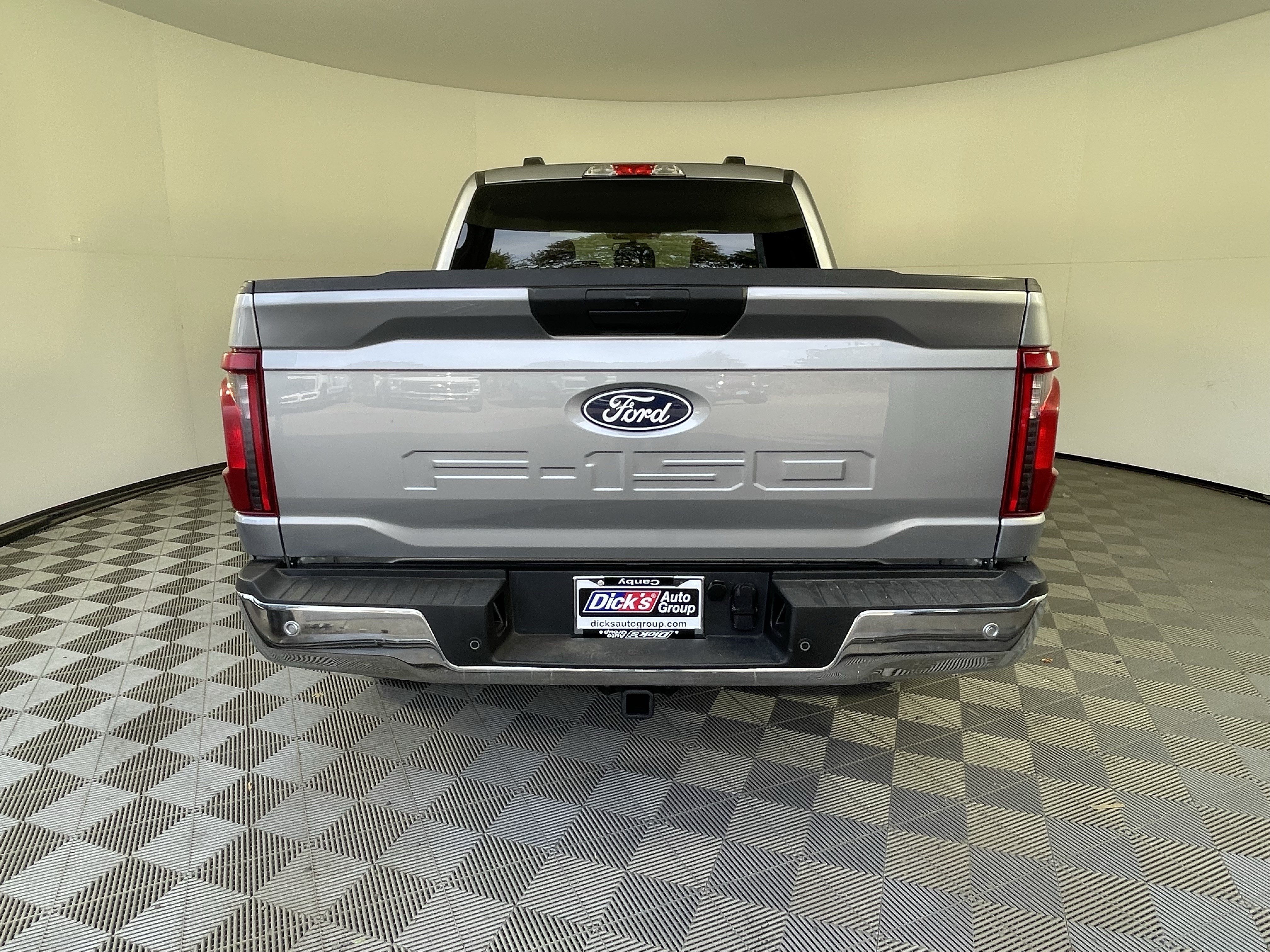Used 2025 Ford F150 XLT w/ Equipment Group 301A Standard AWD/4WD image 4