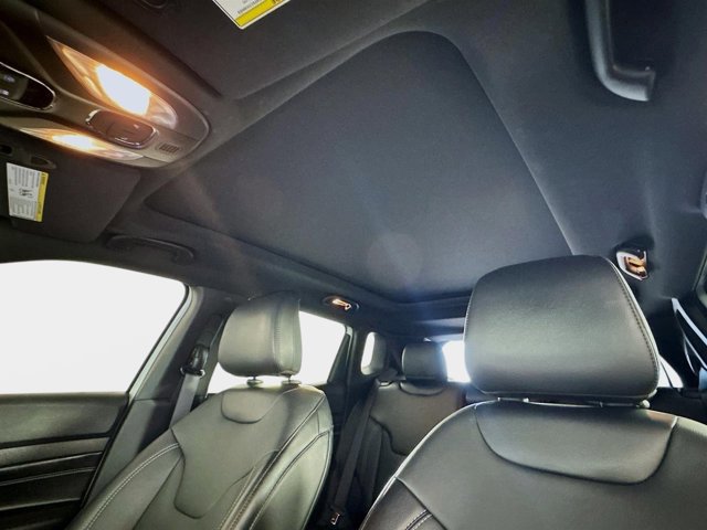 Used 2023 Jeep Compass High Altitude image 15