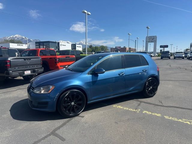 Used 2016 Volkswagen Golf S FWD image 4