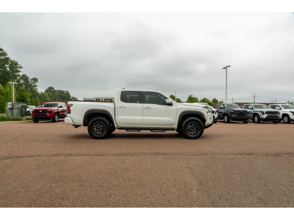 Used 2023 Nissan Frontier PRO-4X w/ Pro-4X Premium Package AWD/4WD image 4