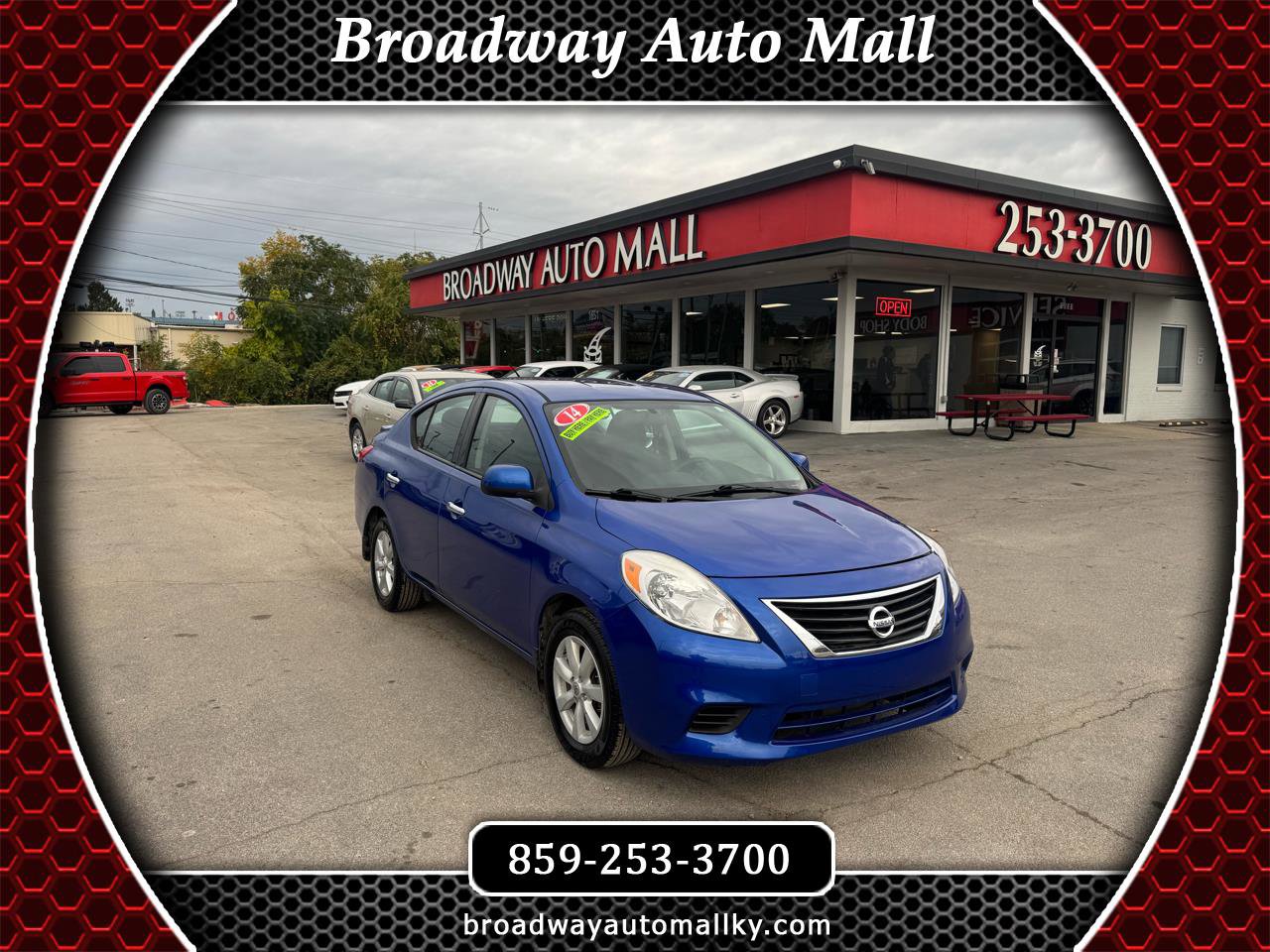 Used 2014 Nissan Versa SV w/ Convenience Package