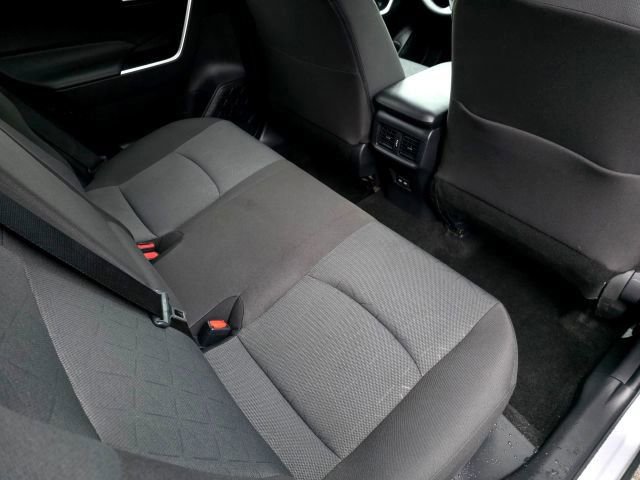 Used 2025 Toyota RAV4 XLE image 33