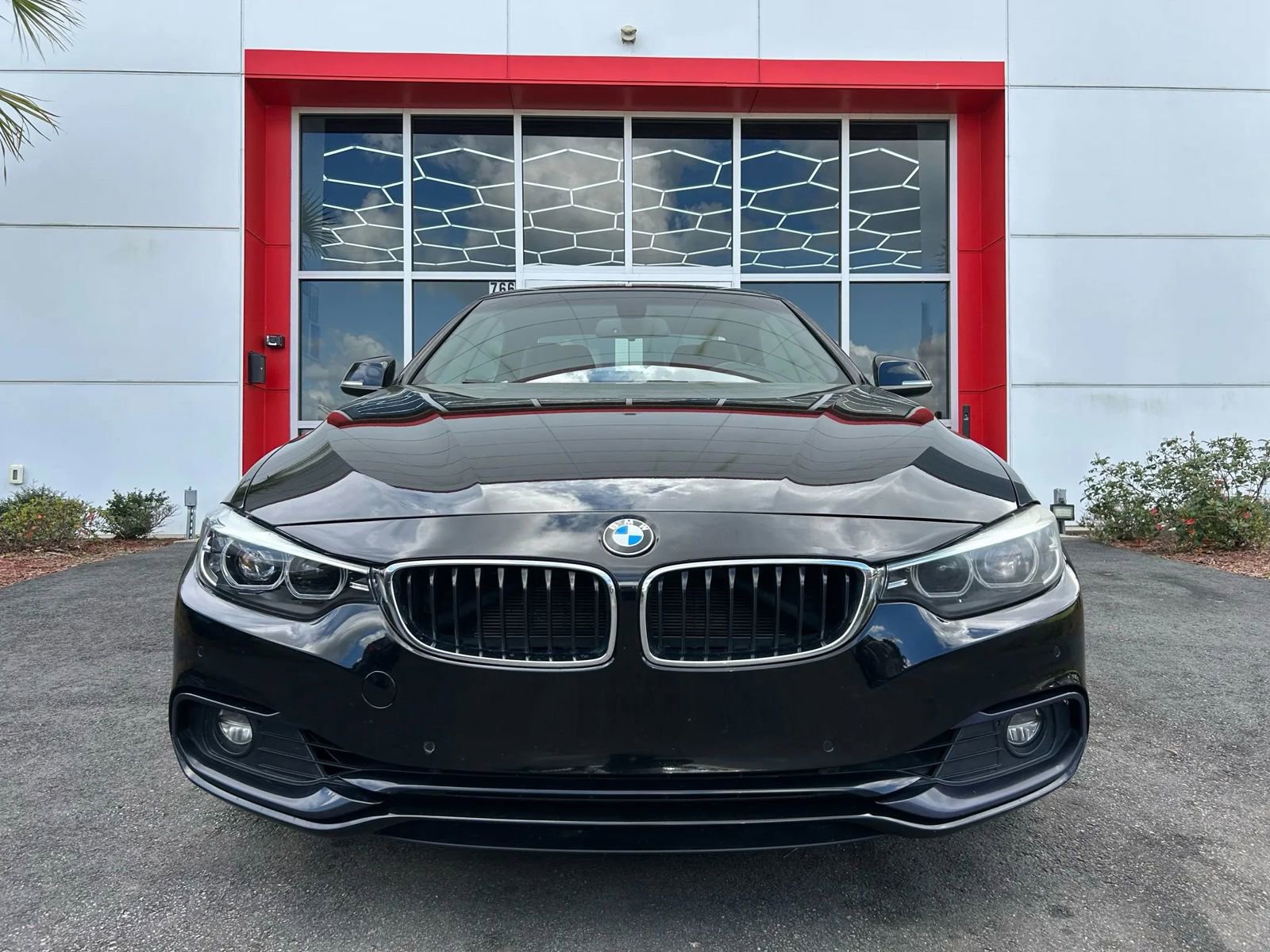 Used 2019 BMW 430i Convertible w/ Convenience Package image 2