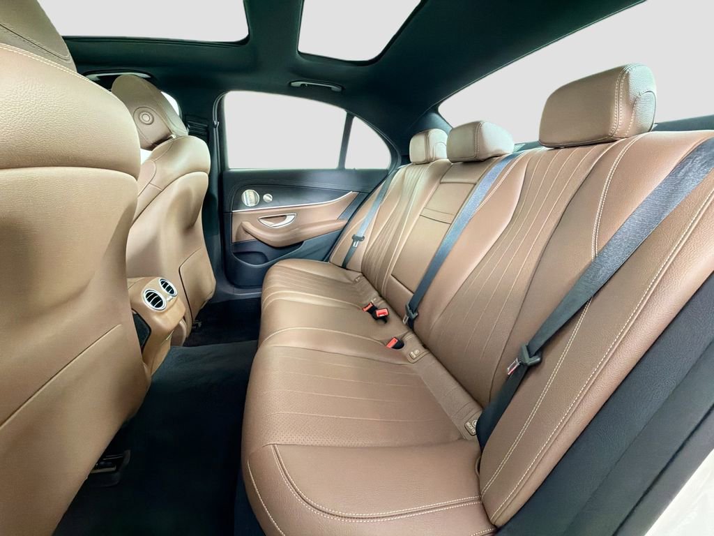 Used 2022 Mercedes-Benz E 350 Sedan image 25