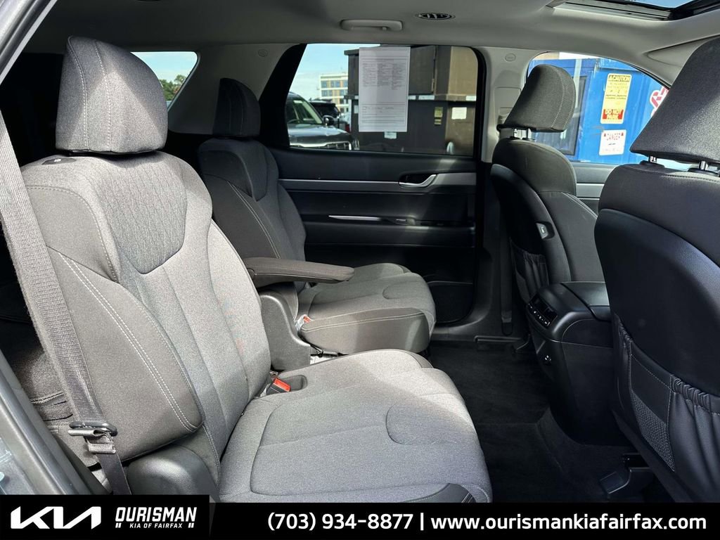 Used 2021 Hyundai Palisade SEL w/ Cargo Package image 19
