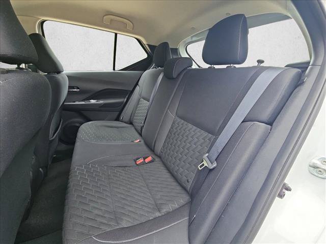 Used 2022 Nissan Kicks SV FWD image 11