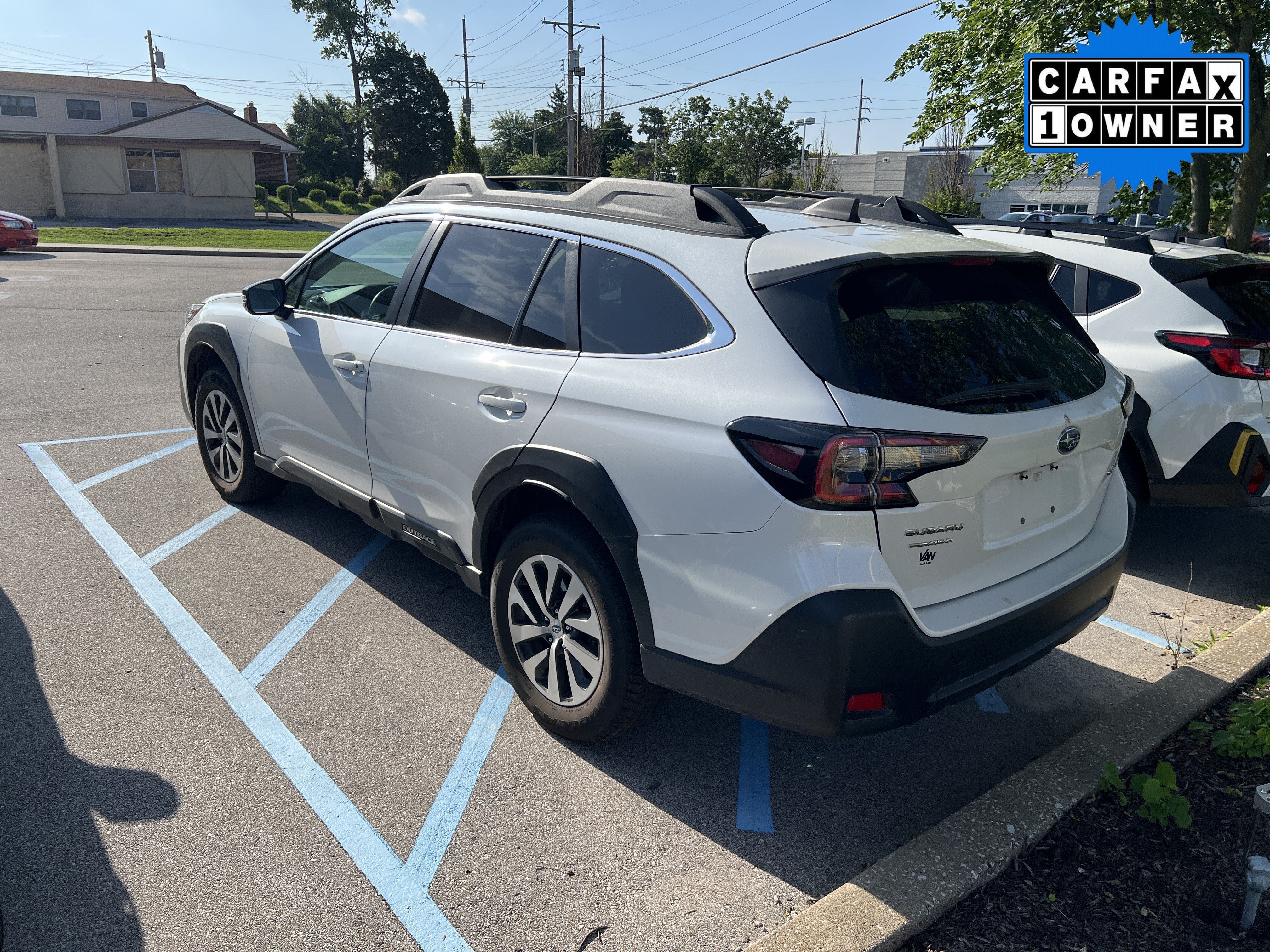 Used 2024 Subaru Outback Premium AWD/4WD image 3