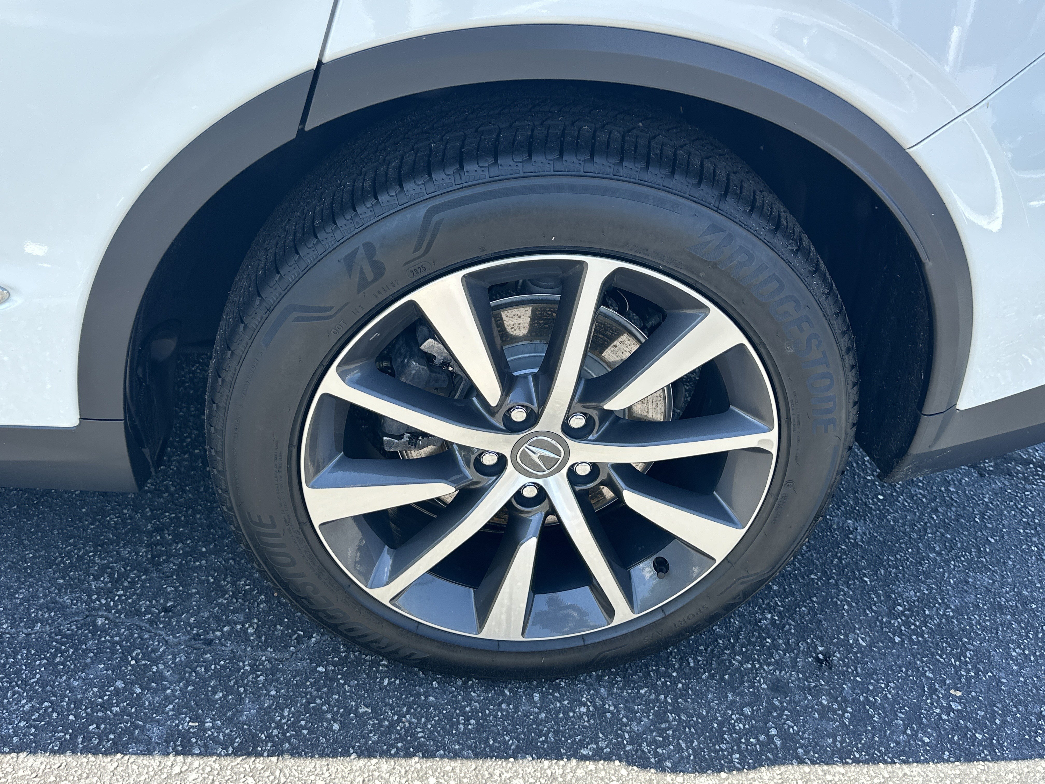 Certified 2026 Acura MDX w/ Technology Package FWD image 23