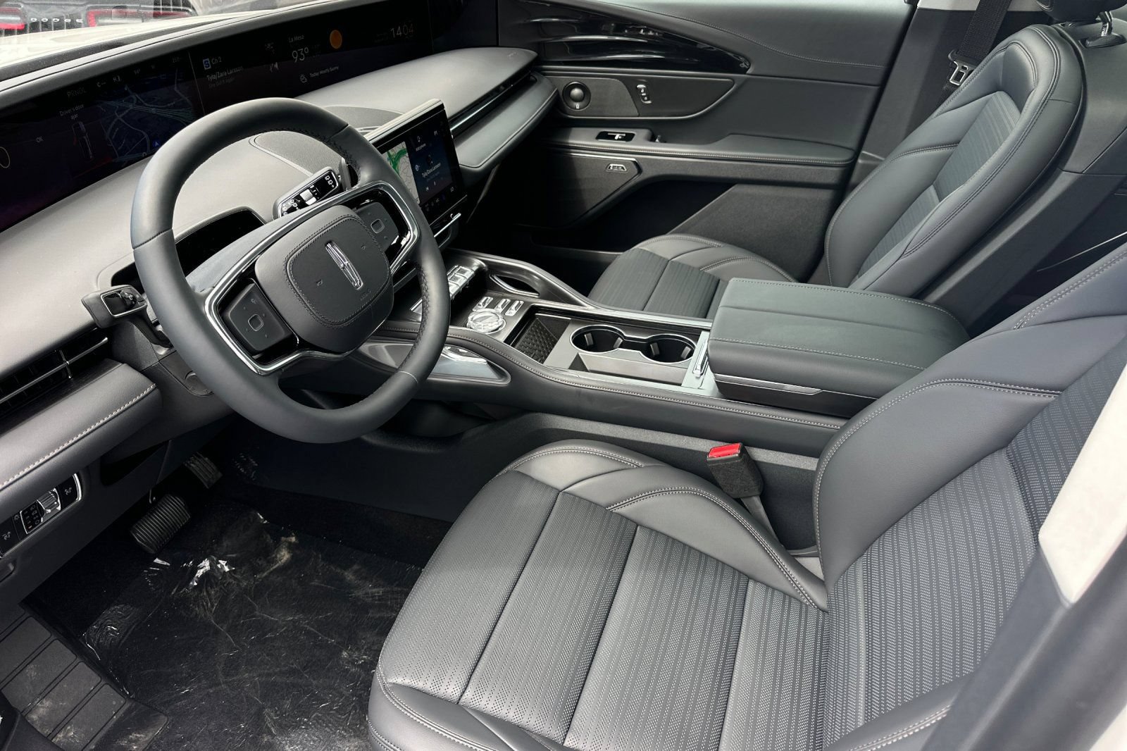 New 2026 Lincoln Nautilus Reserve w/ Jet Appearance Package AWD/4WD image 9