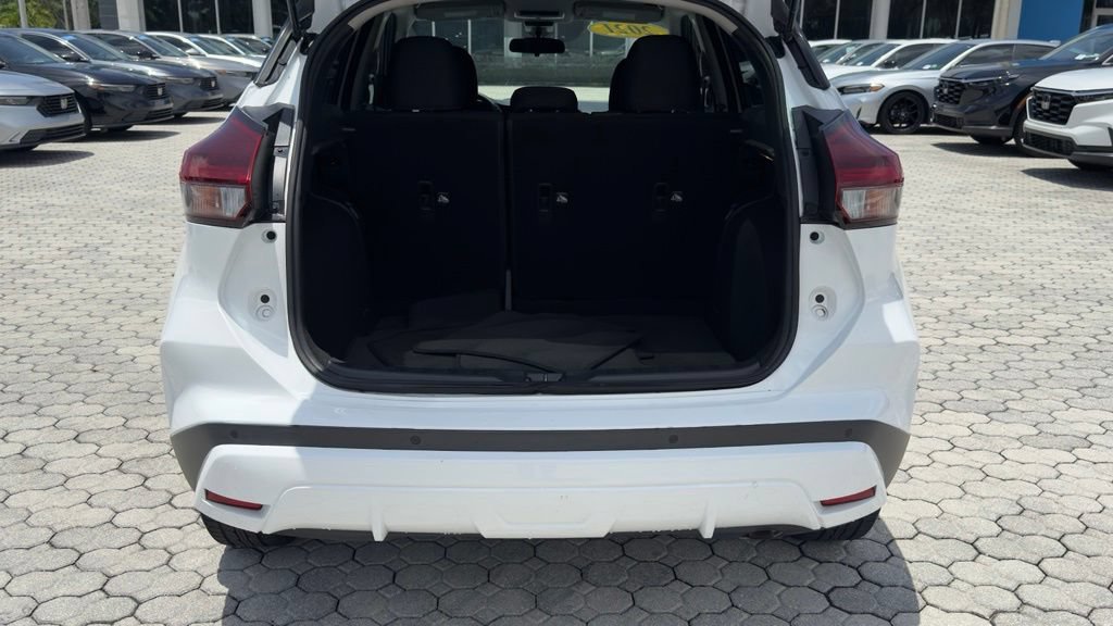 Used 2021 Nissan Kicks S FWD image 17
