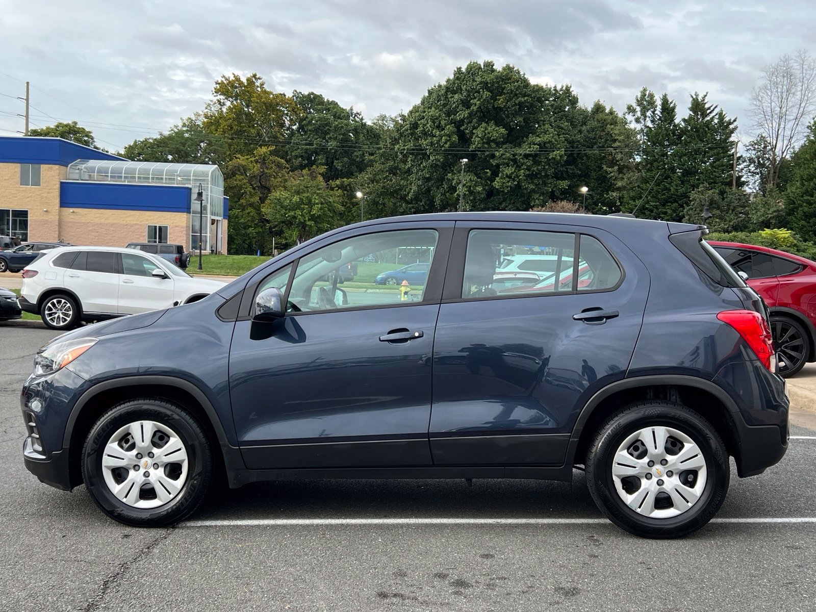 Used 2019 Chevrolet Trax LS FWD image 22