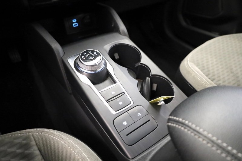 Used 2022 Ford Escape SE w/ SE Sport Appearance Package image 22