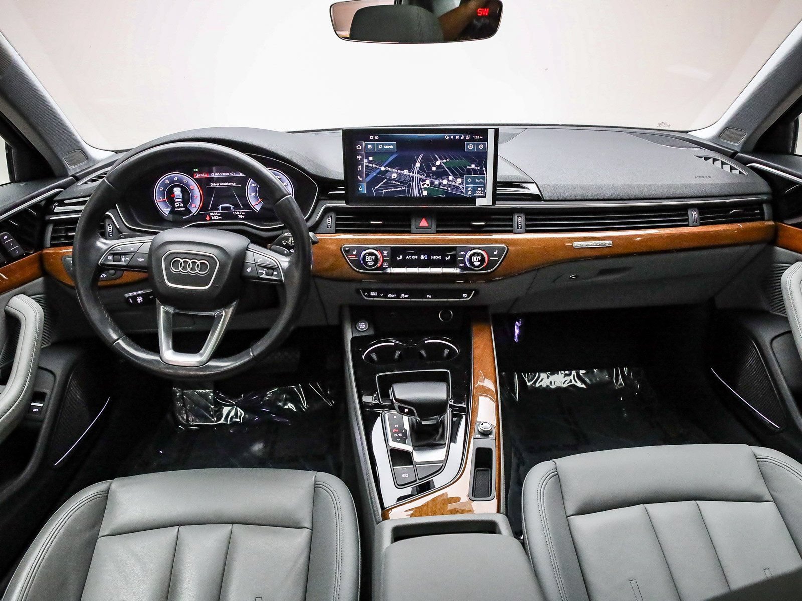 Used 2022 Audi A4 2.0T Premium Plus w/ Premium Plus Package AWD/4WD image 13