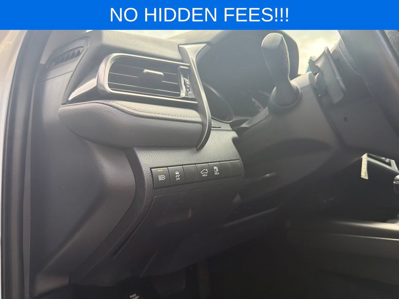 Used 2024 Toyota Camry SE FWD image 7