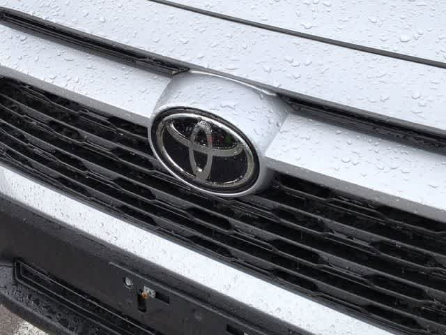 Used 2023 Toyota RAV4 XLE w/ Convenience Package AWD/4WD image 11