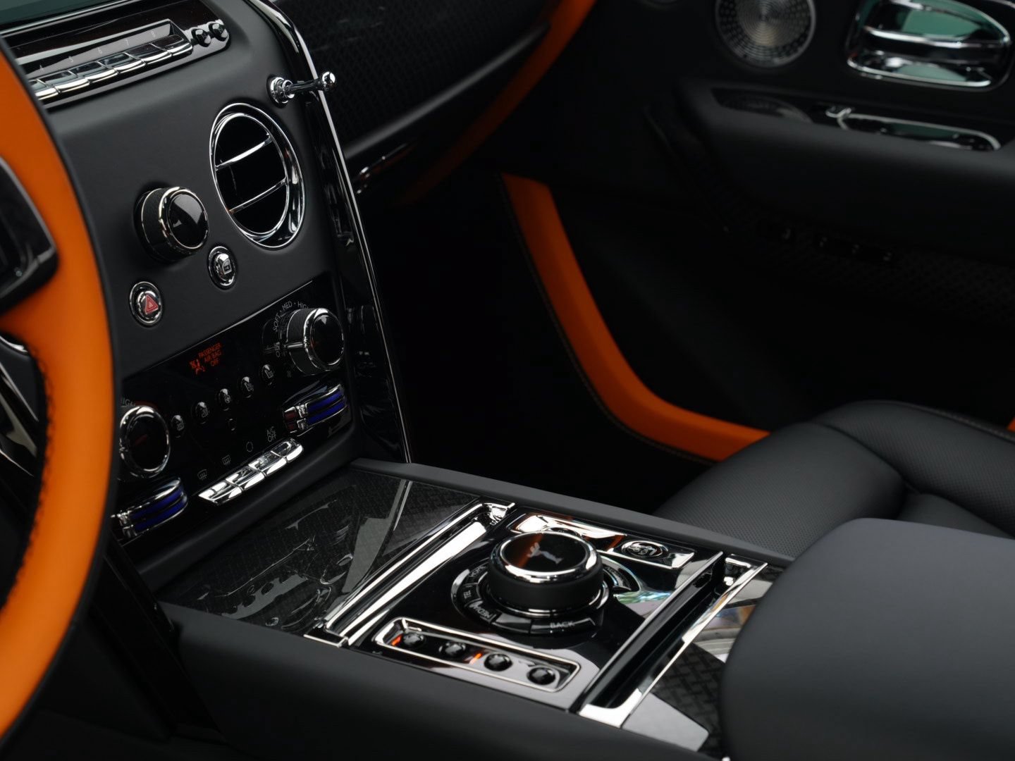 New 2027 Rolls-Royce Cullinan Black Badge AWD/4WD image 19