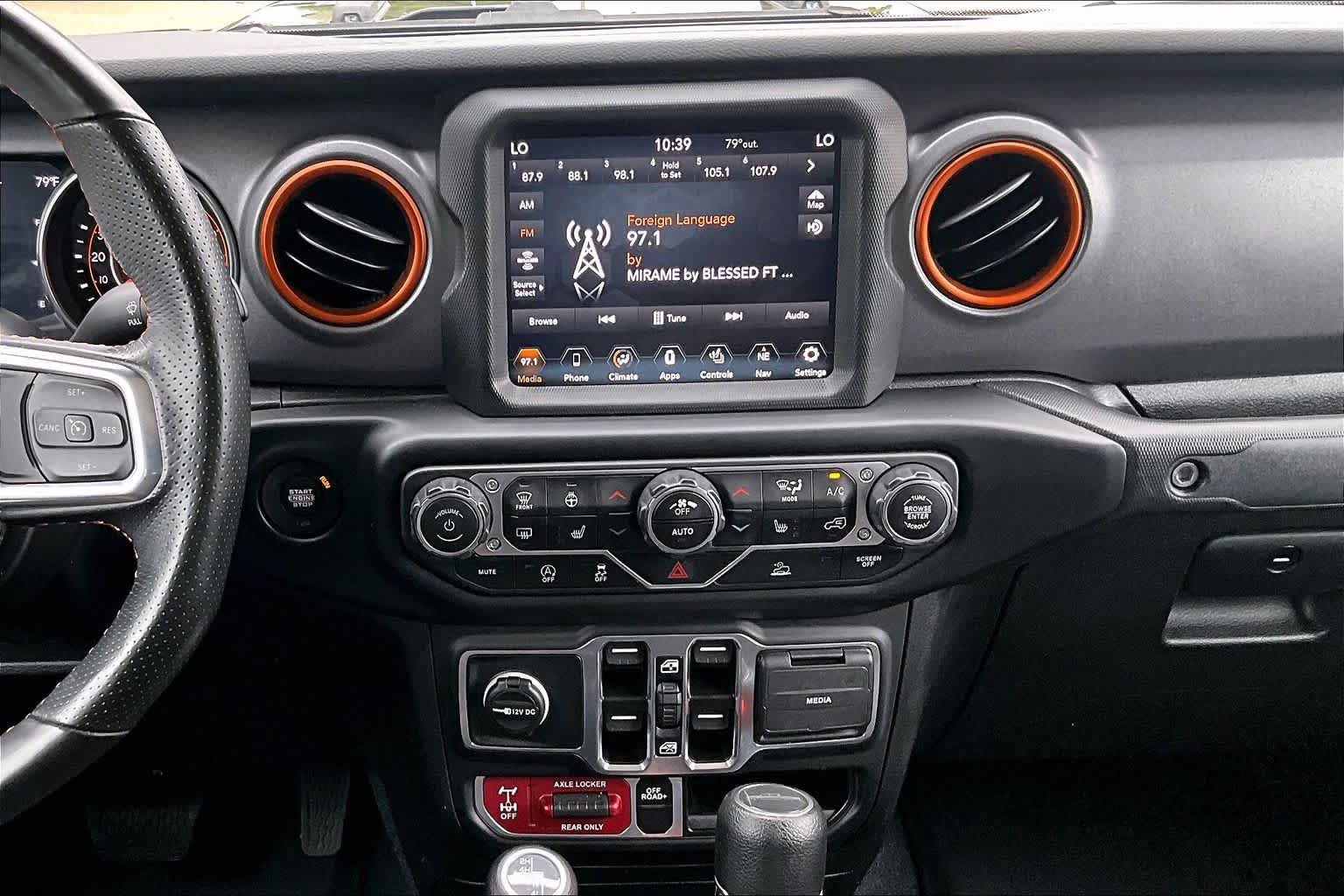 Used 2023 Jeep Gladiator Mojave w/ Cold Weather Group AWD/4WD image 7