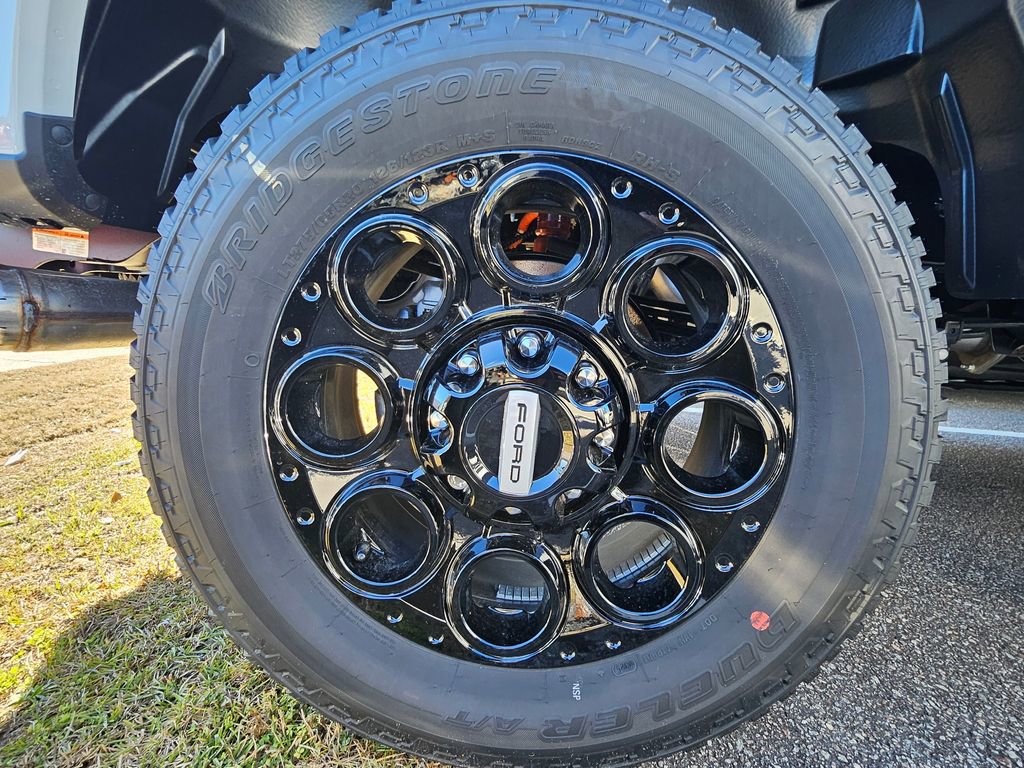 New 2026 Ford F250 Lariat w/ Black Appearance Package image 6