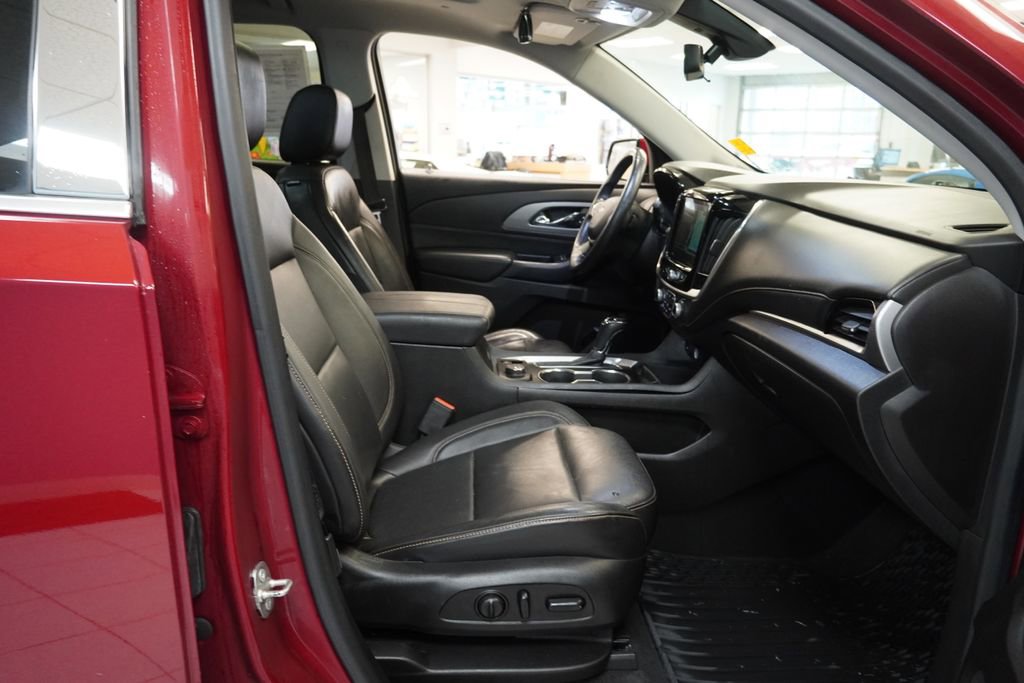 Used 2018 Chevrolet Traverse LT image 26