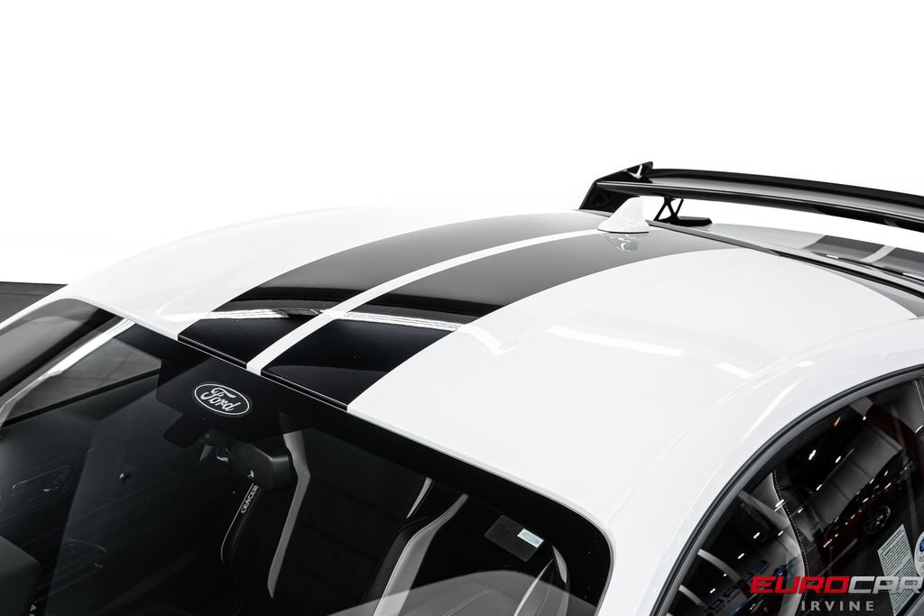Used 2021 Ford Mustang Shelby GT500 w/ Carbon Fiber Track Pack RWD image 18