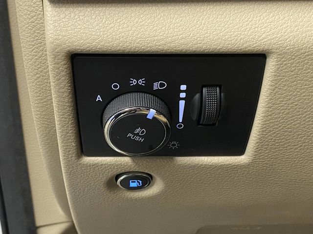 Used 2020 Jeep Grand Cherokee Limited w/ Trailer Tow Group IV image 26