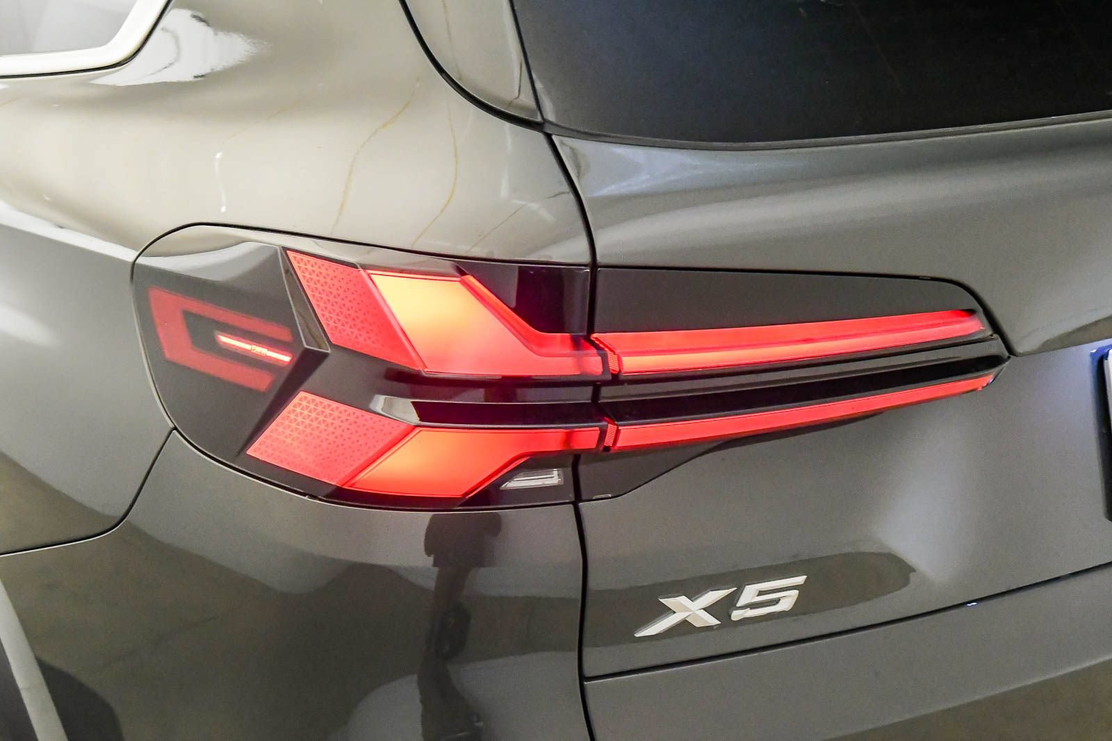 New 2026 BMW X5 xDrive50e AWD/4WD image 11