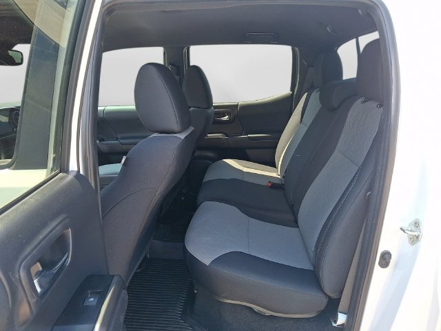 Used 2023 Toyota Tacoma TRD Off-Road w/ Advanced Technology Package AWD/4WD image 10